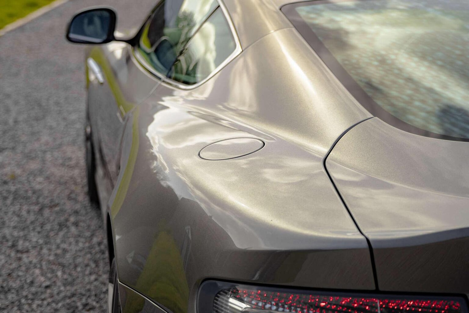 Used Aston Martin DB9 2015 for sale - 78112091: Photo 50