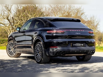 Used Porsche Cayenne 2021 for sale - 77945734: Photo