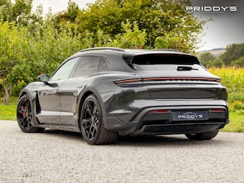 Used Porsche Taycan 2022 for sale - 79779689: Photo