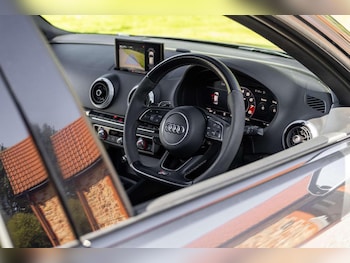 Used Audi RS3 2017 for sale - 78373466: Photo