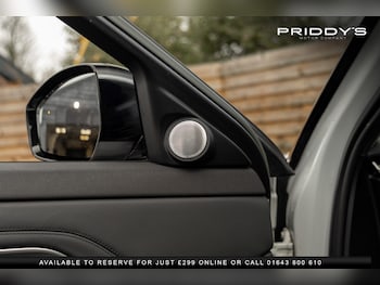 Used Land Rover Range Rover Evoque 2023 for sale - 76769833: Photo