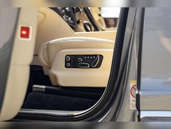 Used Bentley Bentayga 2016 for sale - 79168040: Photo