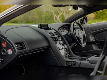 Used Aston Martin Vantage 2015 for sale - 78266965: Photo