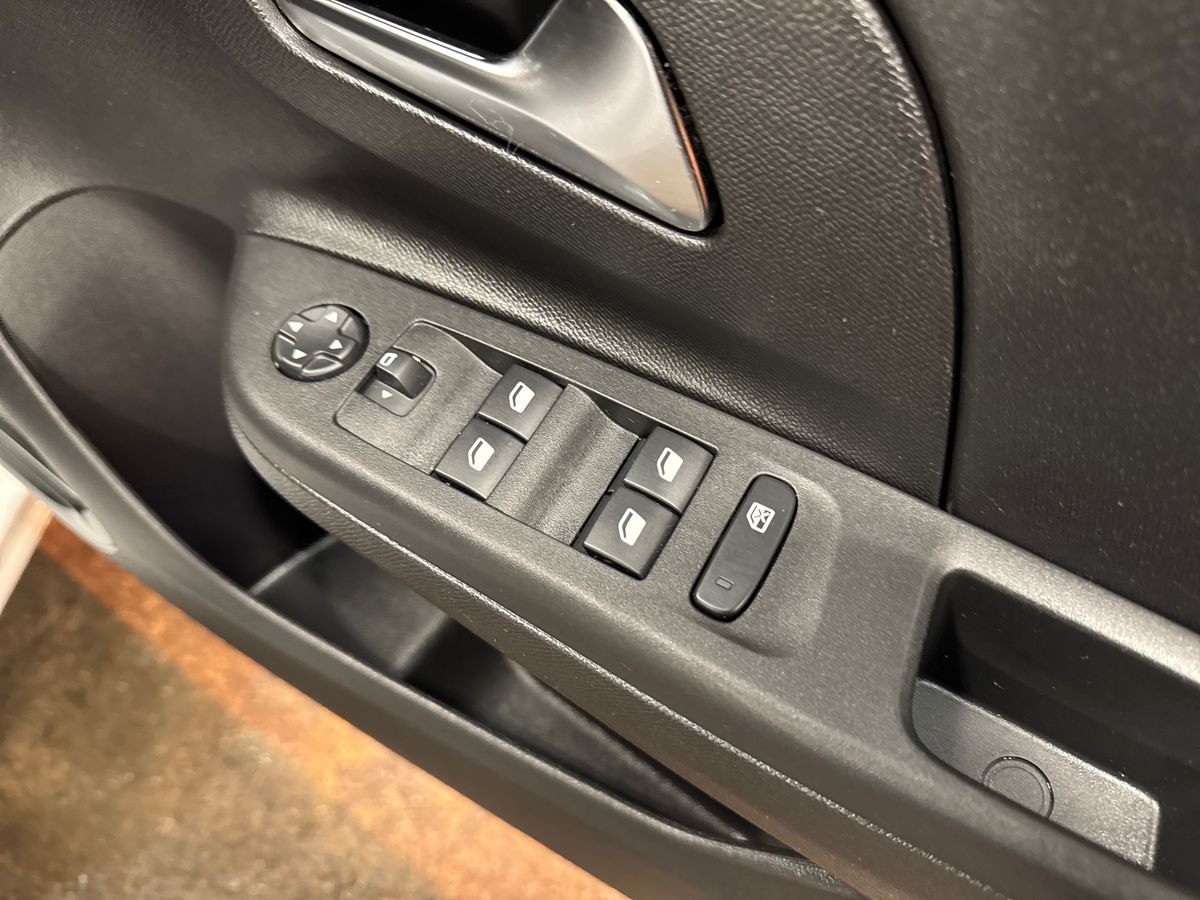 Used Vauxhall Corsa 2023 for sale - 77911258: Photo 24