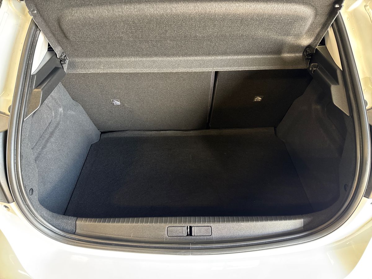 Used Vauxhall Corsa 2023 for sale - 77762693: Photo 17