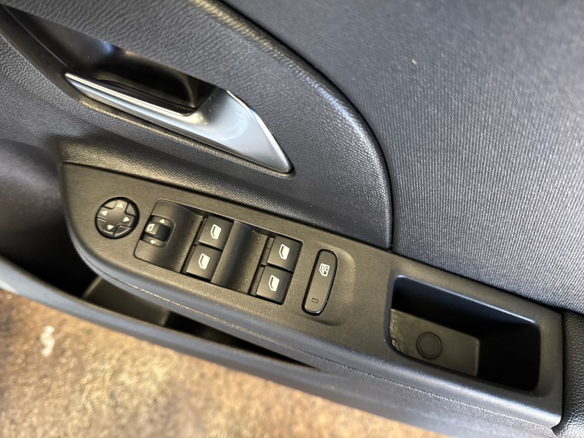 Used Vauxhall Corsa 2023 for sale - 77762693: Photo 24