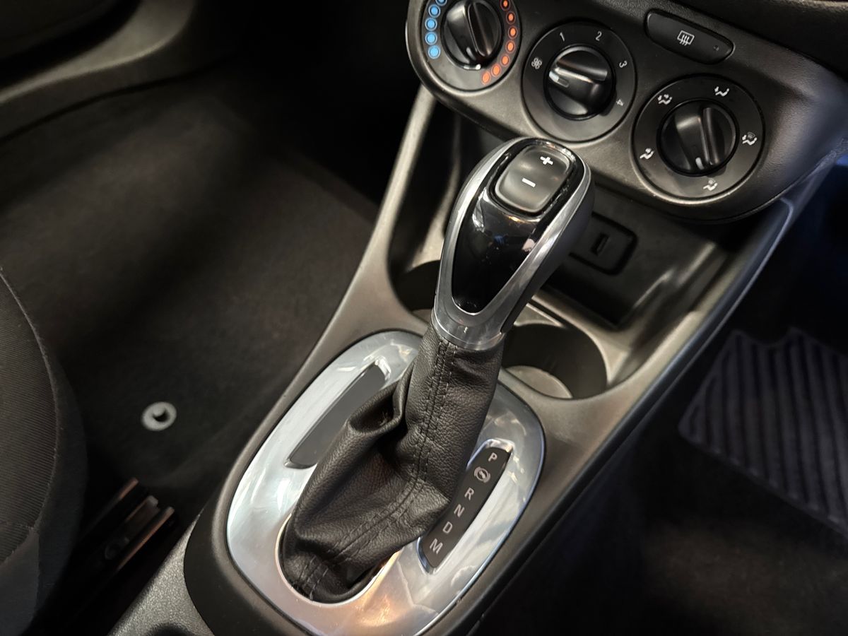 Used Vauxhall Corsa 2017 for sale - 77942013: Photo 27