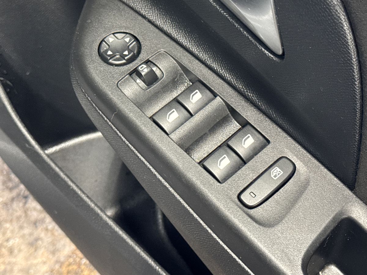 Used Vauxhall Corsa 2023 for sale - 77115966: Photo 19