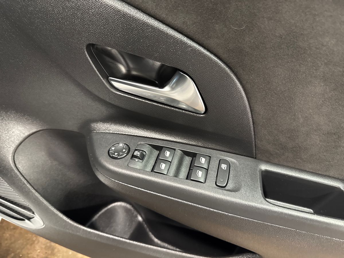 Used Vauxhall Corsa 2023 for sale - 76948319: Photo 24