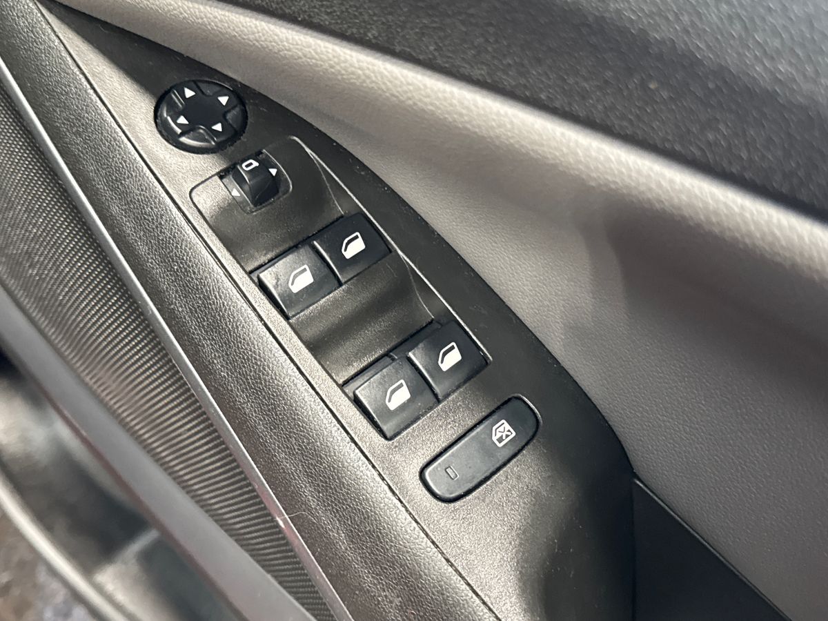 Used Vauxhall Crossland X 2020 for sale - 76704453: Photo 24