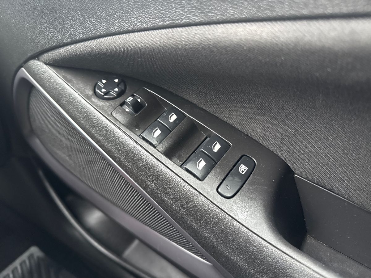 Used Vauxhall Crossland 2022 for sale - 76475181: Photo 24