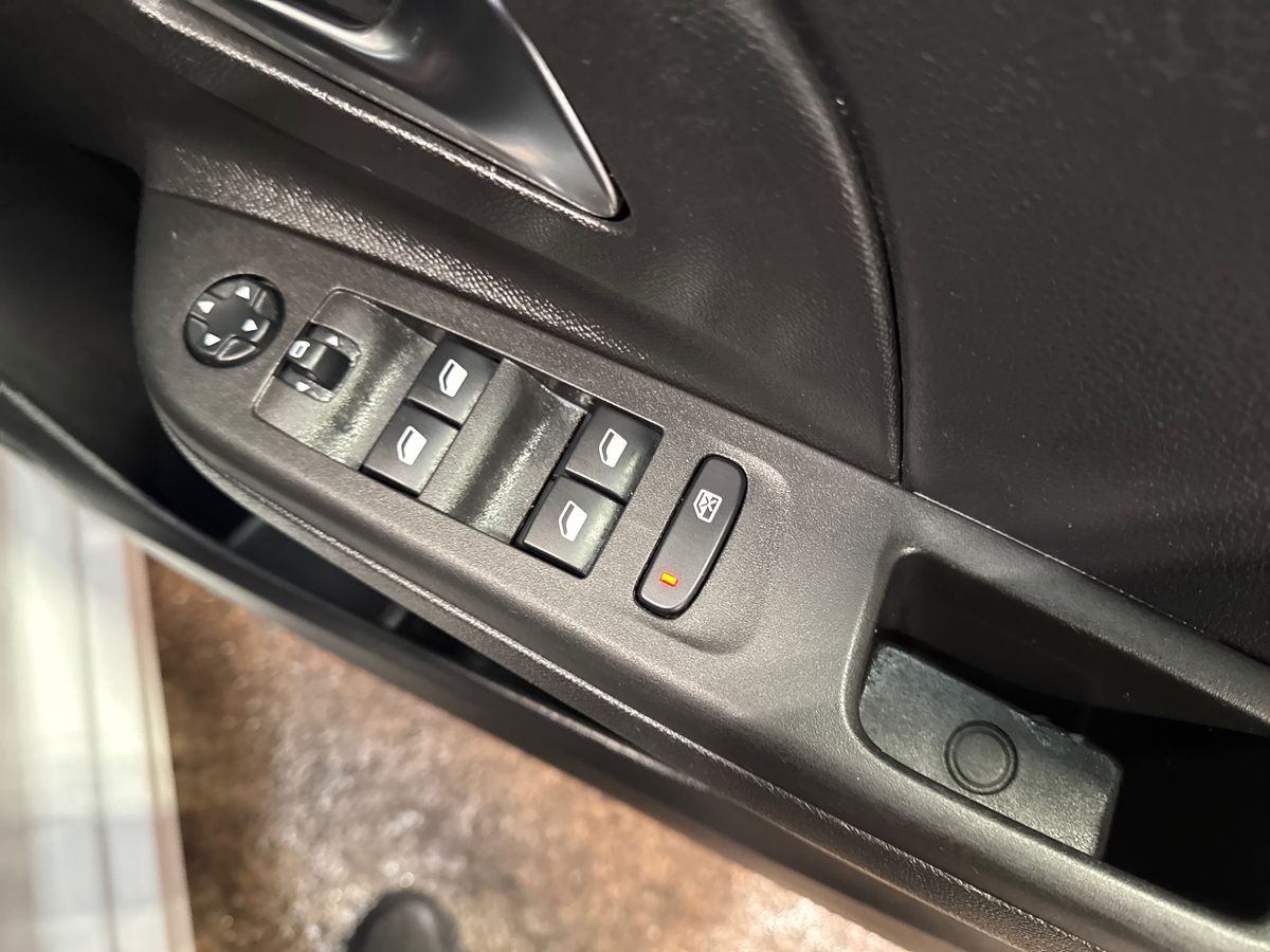 Used Vauxhall Corsa 2021 for sale - 76602859: Photo 24