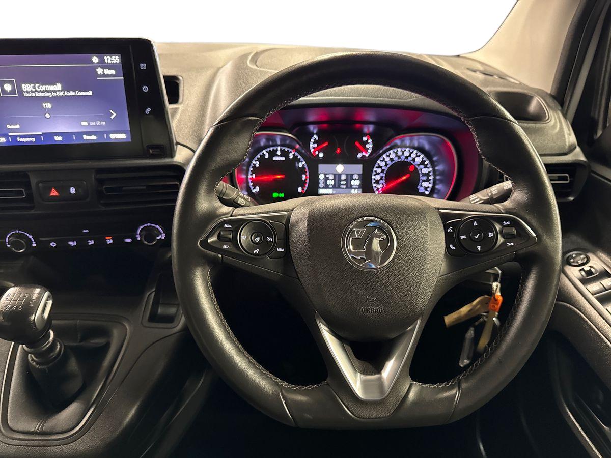 Used Vauxhall Combo Life 2022 for sale - 76458780: Photo 21