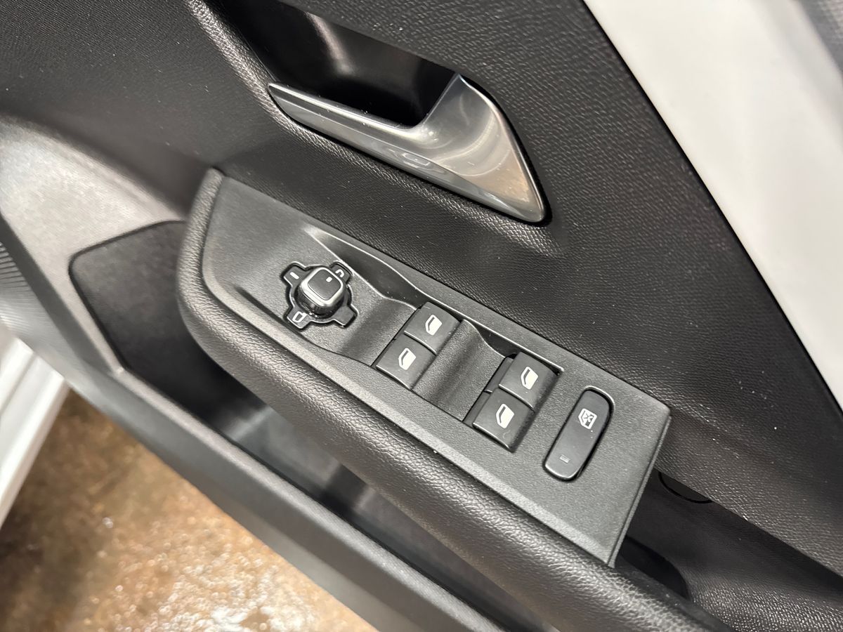 Used Vauxhall Astra 2025 for sale - 77539752: Photo 24