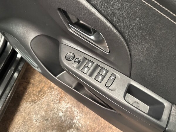 Used Vauxhall Corsa 2023 for sale - 75595791: Photo 24