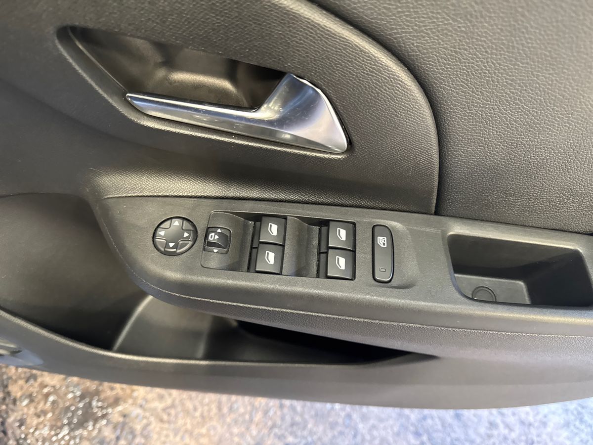 Used Vauxhall Corsa 2020 for sale - 76652338: Photo 24