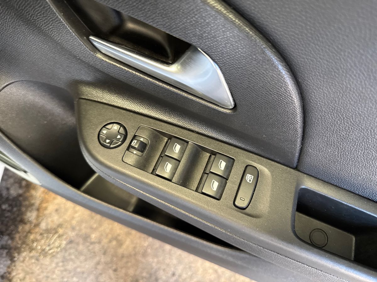 Used Vauxhall Corsa 2022 for sale - 78158548: Photo 24