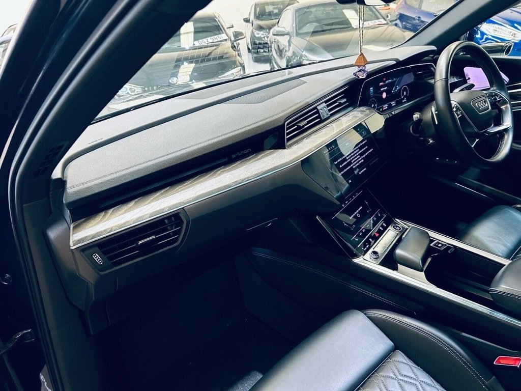 Used Audi e-tron 2021 for sale - 77072361: Photo 11