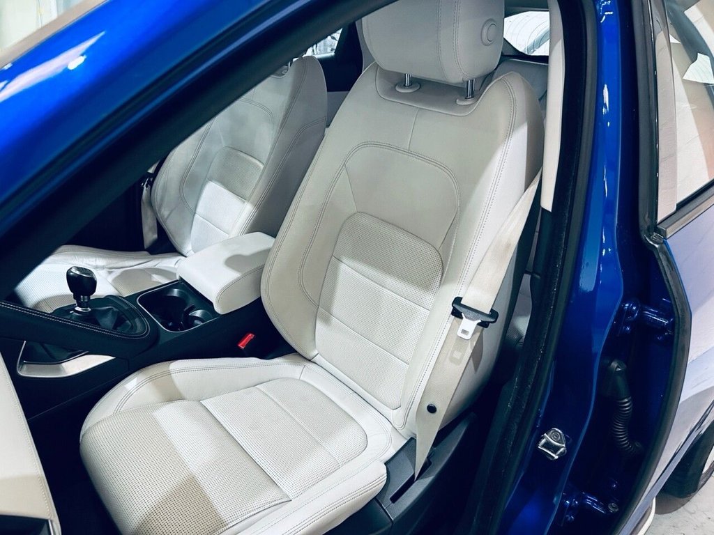 Used Jaguar E-Pace 2019 for sale - 77072559: Photo 4