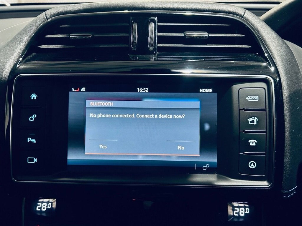 Used Jaguar XE 2018 for sale - 77072560: Photo 24