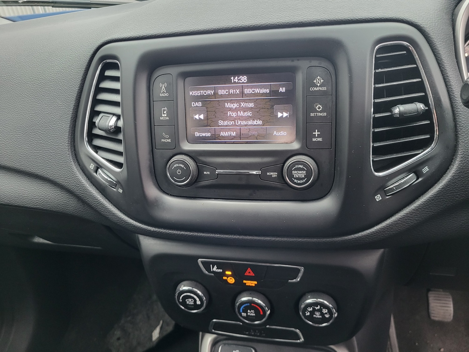 Used Jeep Compass 2018 for sale - 77018960: Photo 14