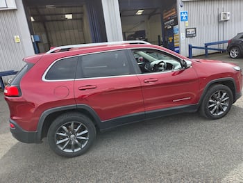 Used Jeep Cherokee 2015 for sale - 79754872: Photo
