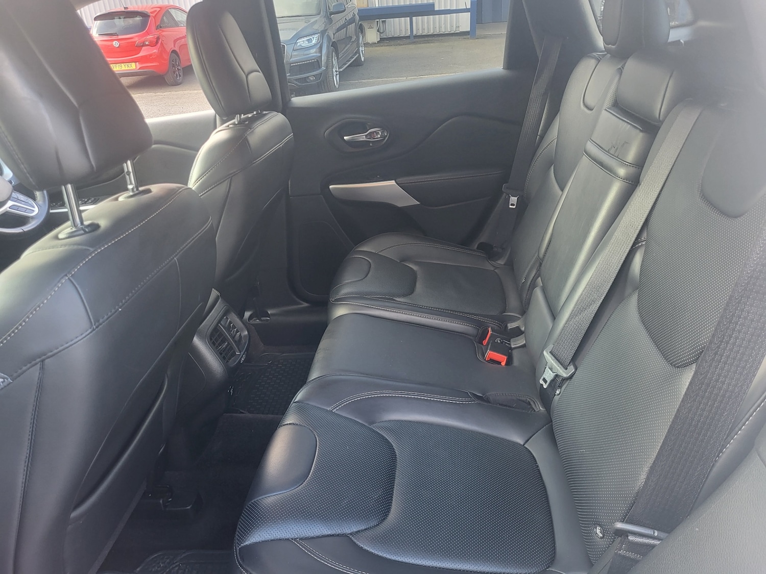 Used Jeep Cherokee 2018 for sale - 77878069: Photo 12