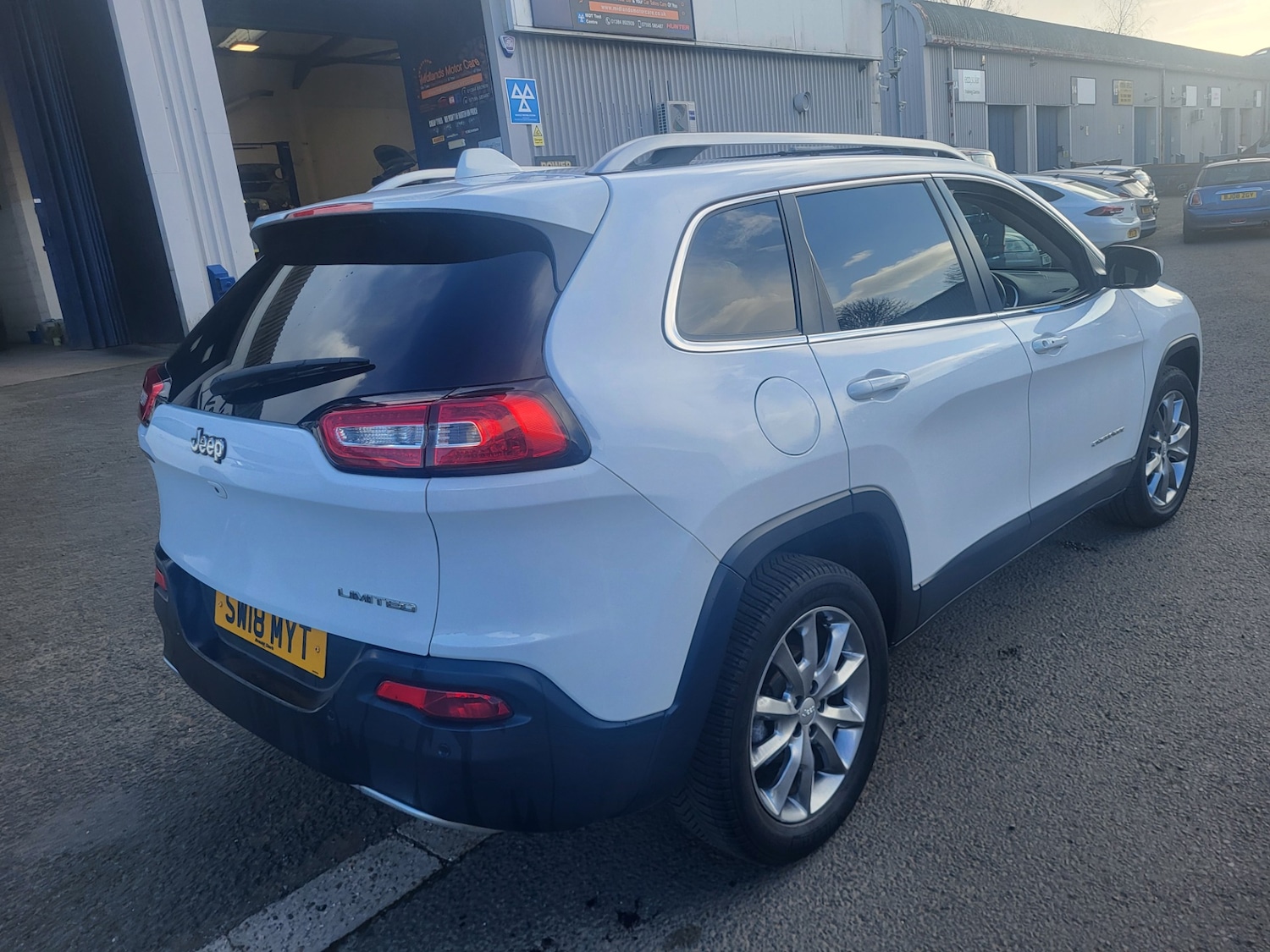 Used Jeep Cherokee 2018 for sale - 77878069: Photo 5