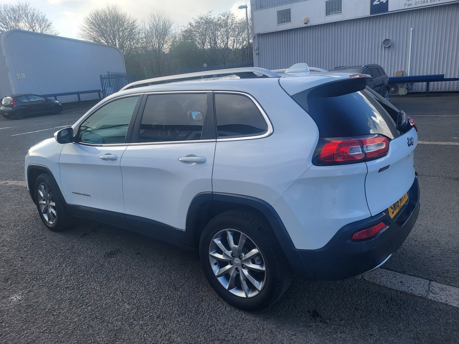 Used Jeep Cherokee 2018 for sale - 77878069: Photo 8