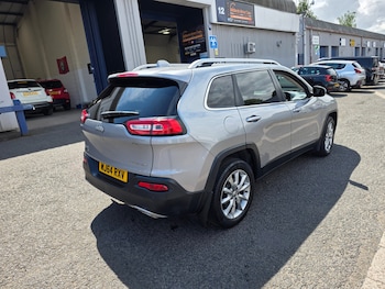 Used Jeep Cherokee 2014 for sale - 79080637: Photo