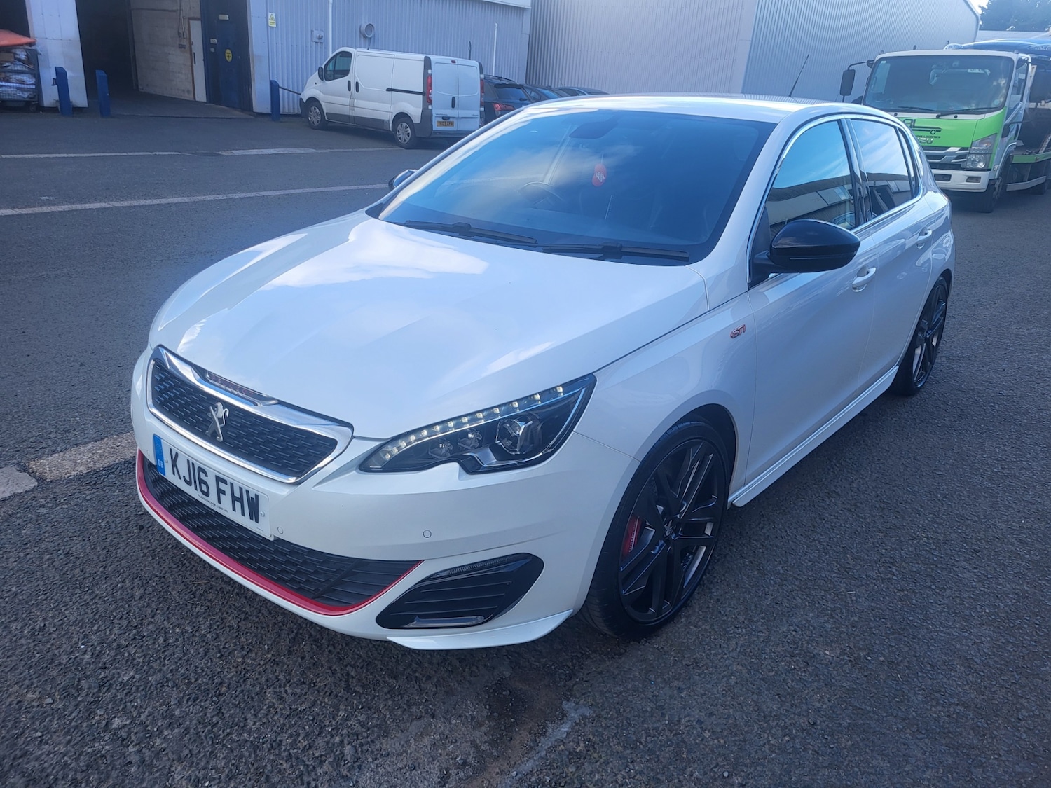 Used Peugeot 308 2016 for sale - 77873388: Photo 6