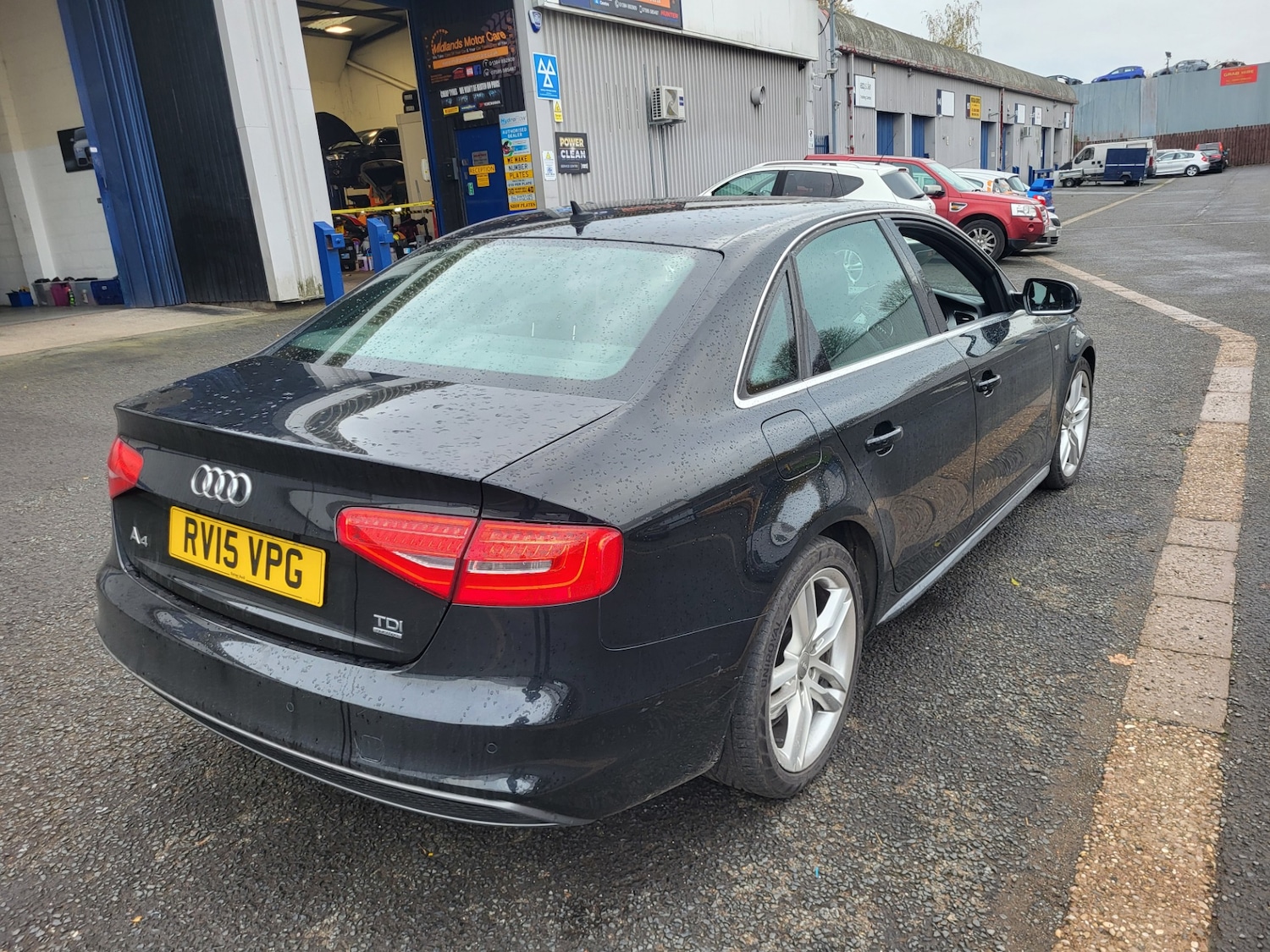Used Audi A4 2015 for sale - 76393840: Photo 4