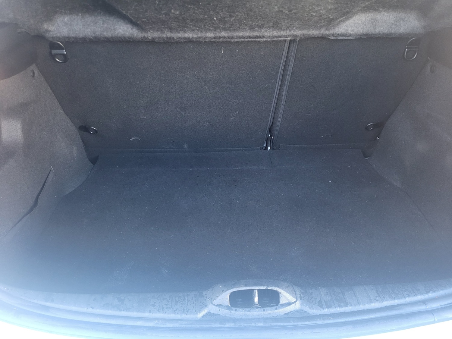 Used Peugeot 208 2014 for sale - 76130373: Photo 16