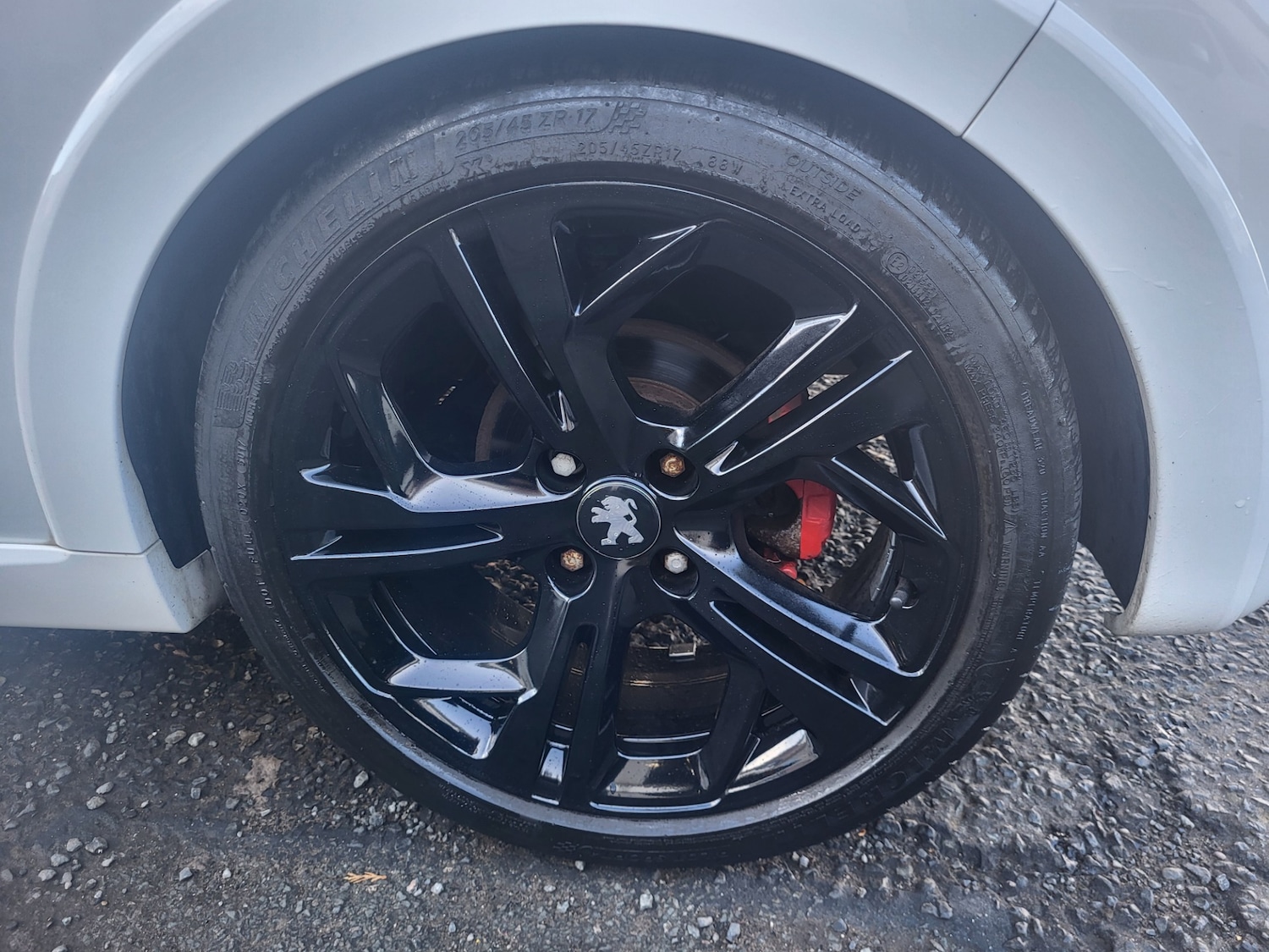 Used Peugeot 208 2014 for sale - 76130373: Photo 9