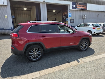 Used Jeep Cherokee 2015 for sale - 79174378: Photo