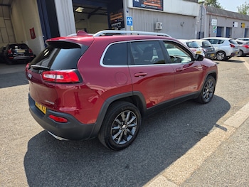 Used Jeep Cherokee 2015 for sale - 79174378: Photo
