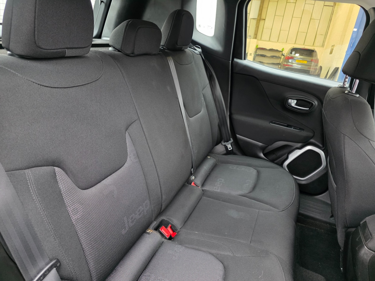 Used Jeep Renegade 2018 for sale - 77536098: Photo 9