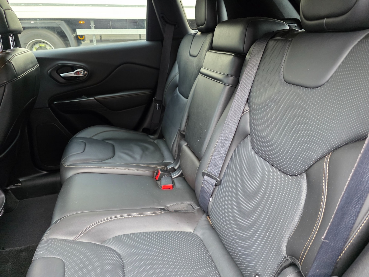 Used Jeep Cherokee 2015 for sale - 76287396: Photo 12