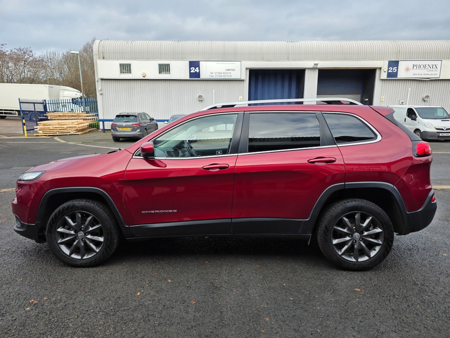 Used Jeep Cherokee 2015 for sale - 76287396: Photo 6