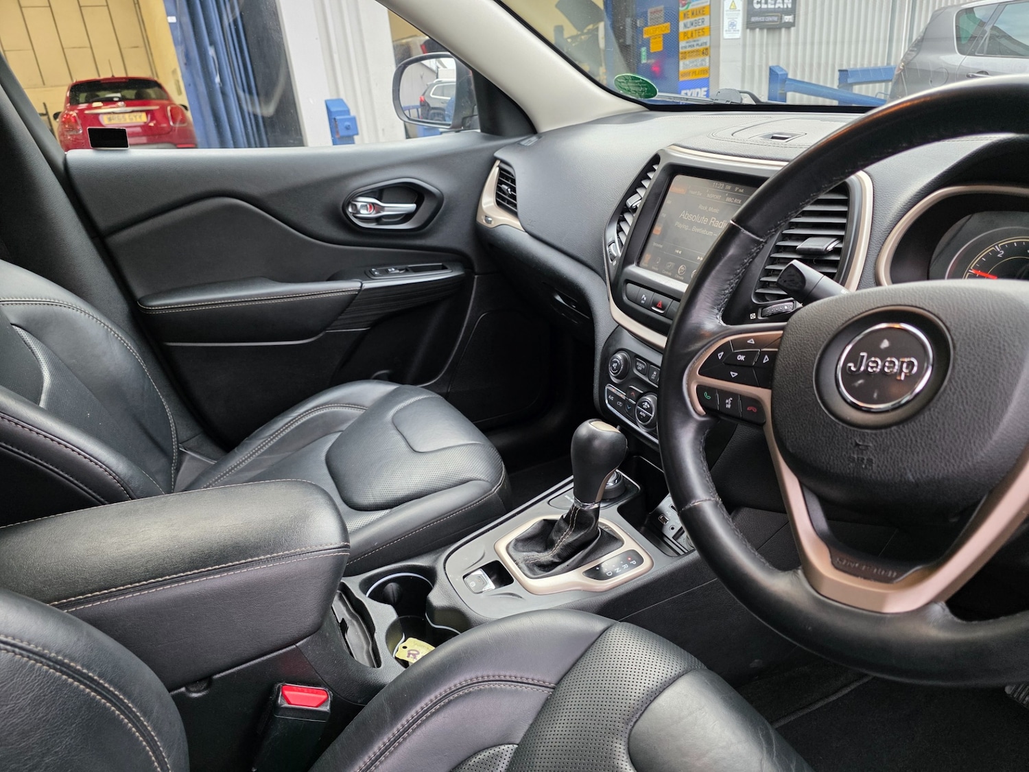 Used Jeep Cherokee 2015 for sale - 76287396: Photo 9