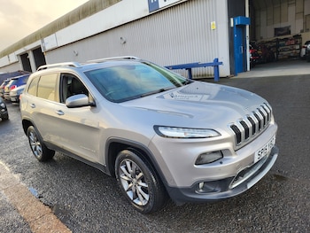 Used Jeep Cherokee 2015 for sale - 77171344: Photo