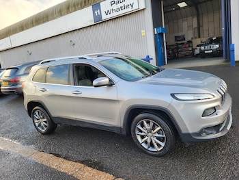 Used Jeep Cherokee 2015 for sale - 77171344: Photo
