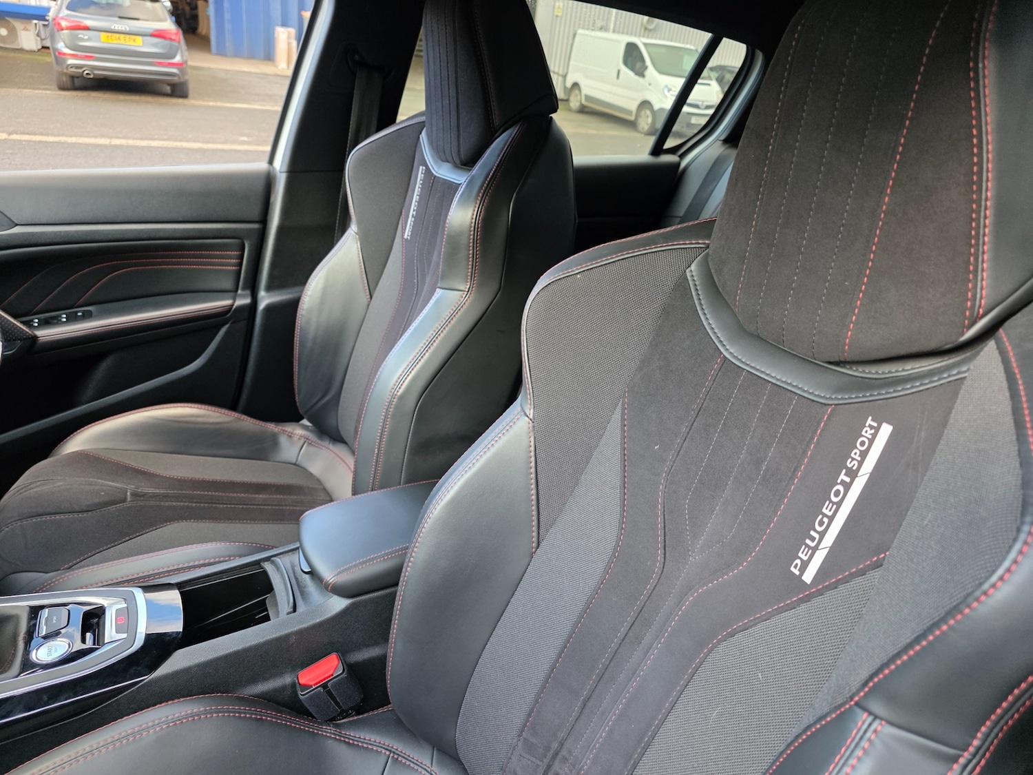 Used Peugeot 308 2017 for sale - 77233493: Photo 11