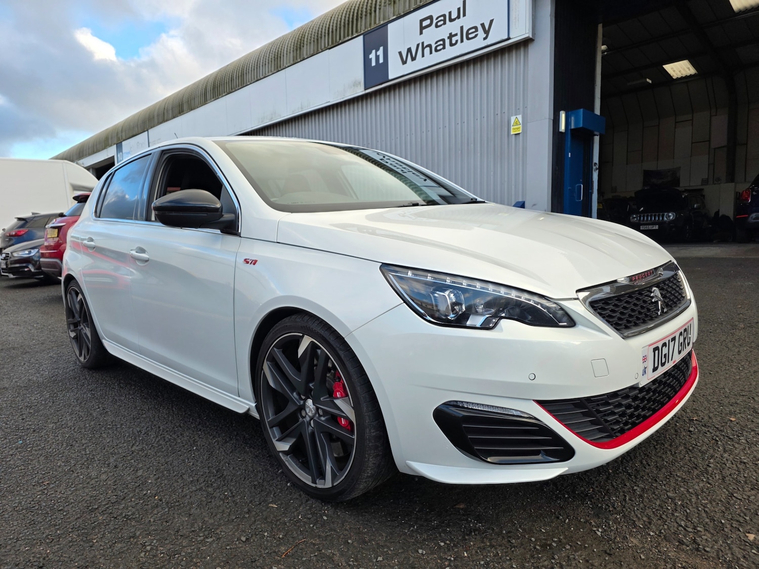 Used Peugeot 308 2017 for sale - 77233493: Photo 2