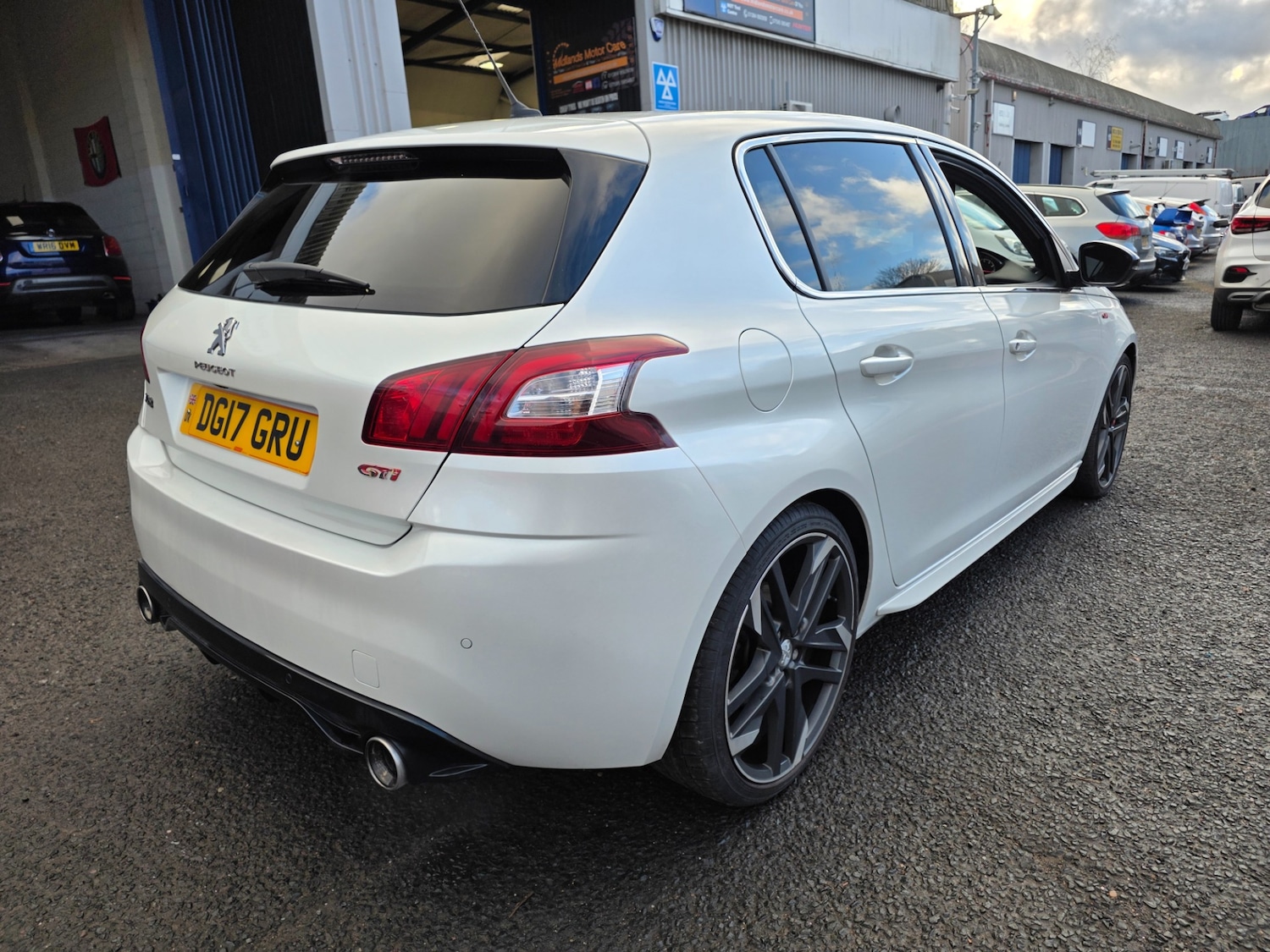 Used Peugeot 308 2017 for sale - 77233493: Photo 4