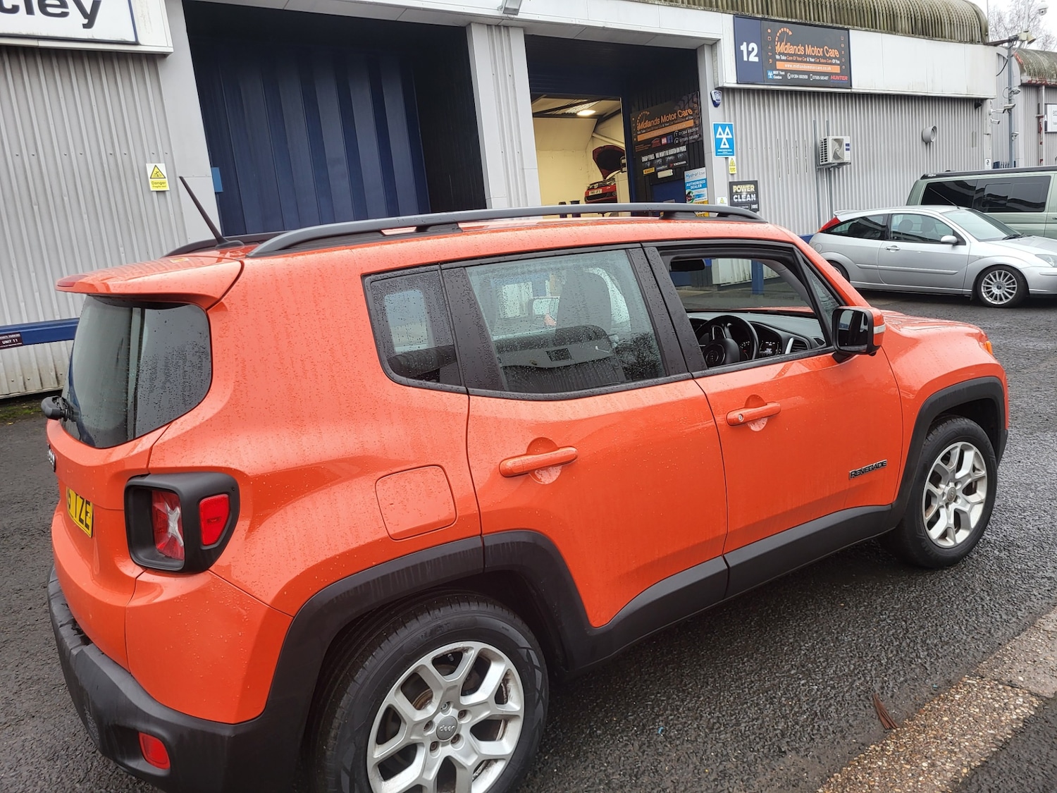 Used Jeep Renegade 2015 for sale - 77106763: Photo 4