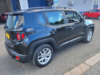 Used Jeep Renegade 2018 for sale - 75522867: Photo