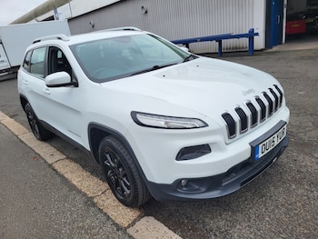 Used Jeep Cherokee 2015 for sale - 76206125: Photo