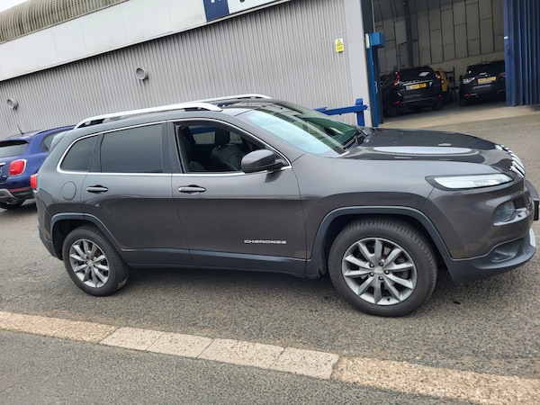 Used Jeep Cherokee 2014 for sale - 76221903: Photo 3
