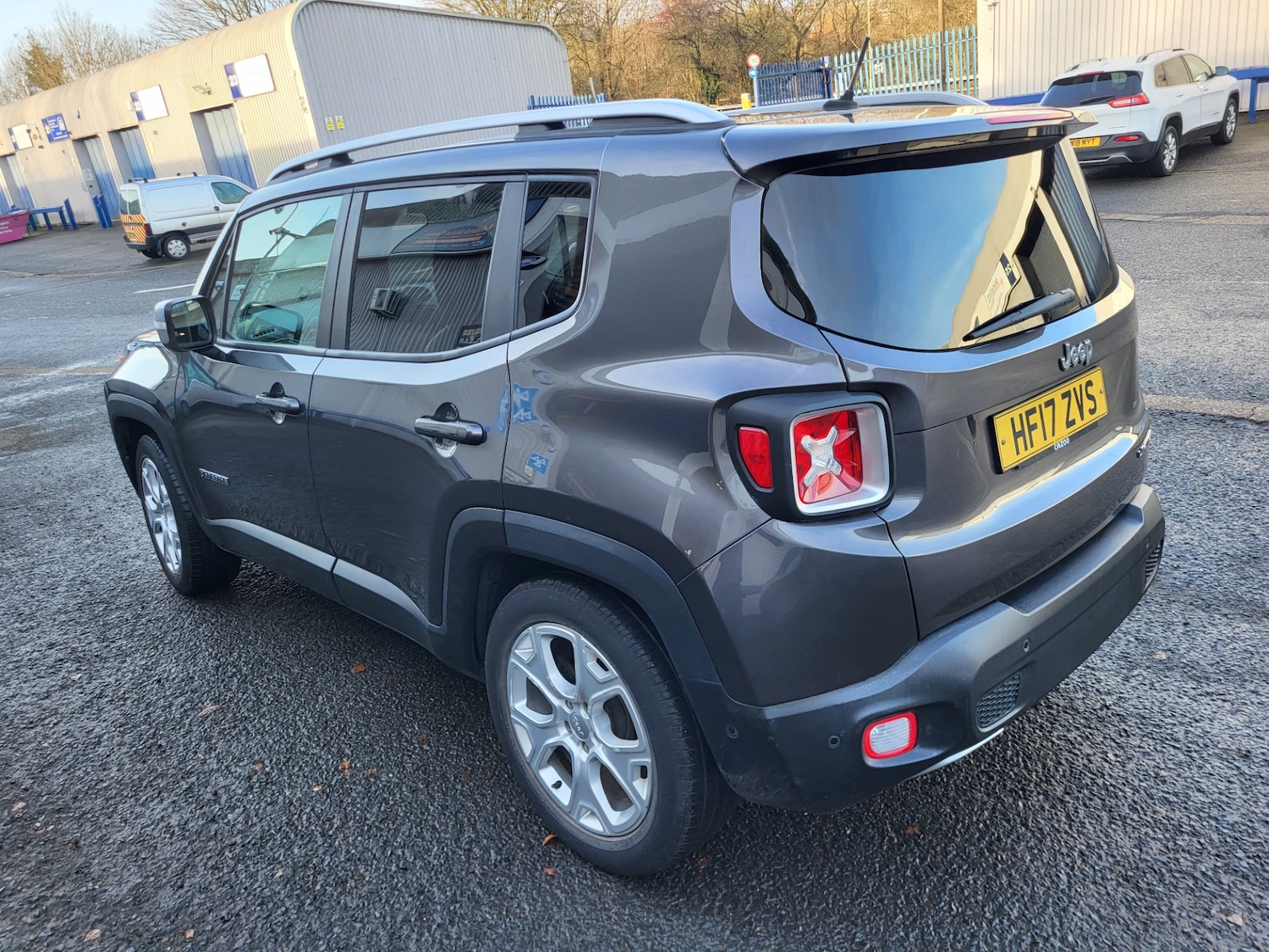 Used Jeep Renegade 2017 for sale - 76897170: Photo 6